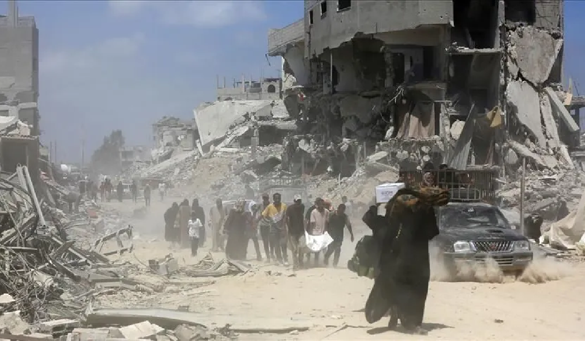 Several Palestinians Injured as Israeli Airstrikes and Evacuation Orders Intensify in Gaza